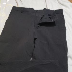 Kenneth Cole Reaction men's black pin striped pant